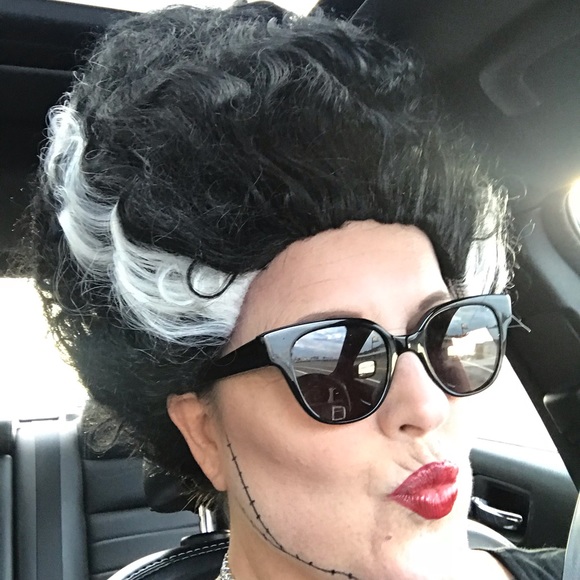 Meet Your Posher - Picture 3 of 8